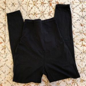 Maternity leggings with “secret fit” belly